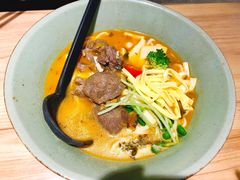 手切酸菜牛腱子面-陳八两面家(滨江天街店)