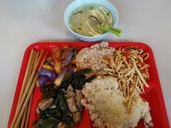 -同济大学本部学苑饮食广场