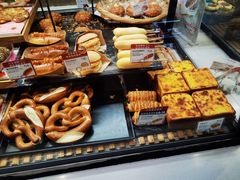 -巴黎贝甜(大宁国际商业广场店)