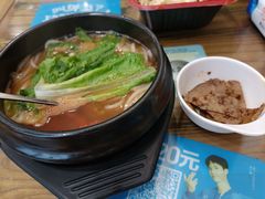 砂锅米粉-猪脑壳凉面(武陵源店)