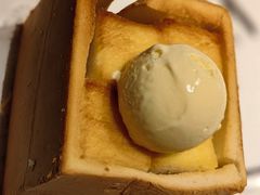 -河畔春天时尚餐厅