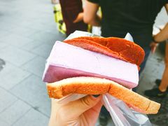 香芋冰淇淋-詹爷爷乌节路街头冰淇淋