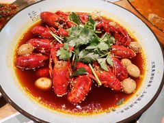 -临界音乐酒馆·小龙虾·江湖菜(华熙LIVE·鱼洞店)