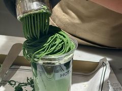 -HOT CRUSH趁热集合·现烤面包(上海环球港店)
