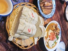 -蓝田九大碗民俗食府(蓝田店)