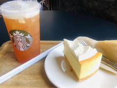 -星巴克臻选(深圳龙华红山天虹店)