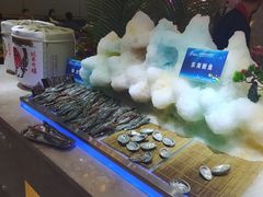 -锤头鲨毛肚海鲜烤肉自助餐厅(国购广场店)