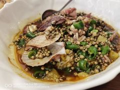青椒焖海鲜-九福楼大酒店
