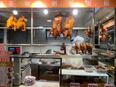 面包甜点陈列柜-龙记烧腊茶餐厅(常德路店)