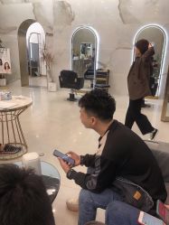 -苏奇发型·烫发染发