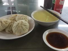 -四平包子铺