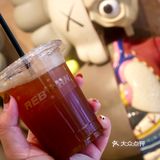 魔都 | 以KAWS之名，打卡重生☕