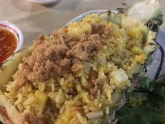 菠萝炒饭-尚味泰餐厅