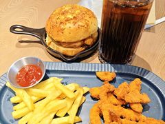 -必胜客(航洋国际店)