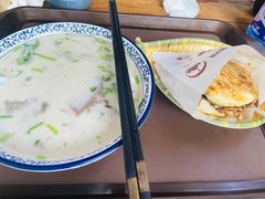 羊肉汤（多肉）-穆得·老周家牛肉烧饼(普利街店)
