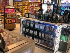 -王权免税店(普吉机场店)
