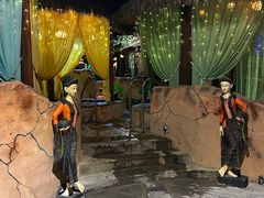 -泉城欧乐堡戏水湾艺术养生温泉