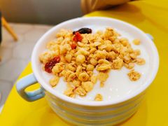 水果麦片酸奶-嗨皮儿·现蒸面皮(抄纸巷店)