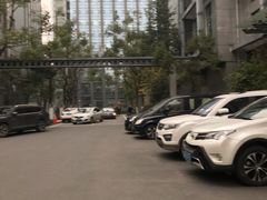 -西湖国际-停车场