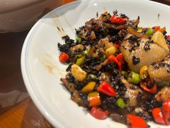 -头上红煨盐鸡·非遗院子餐厅
