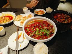 -万重锦·人文川菜馆(骡马市店)