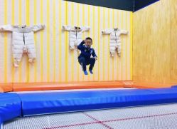 -蹦贝运动中心·蹦床·攀岩·闯关(龙岗店)