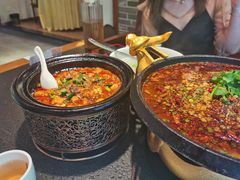 -万重锦·人文川菜馆(骡马市店)