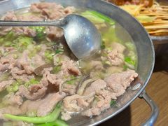 -肖四女乐山跷脚牛肉(南汇大学城生活广场店)