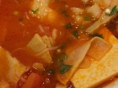 -渝是乎酸菜鱼·川渝小炒(新世界百货望京店)
