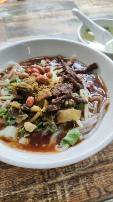 念姐手工抱罗粉(金盘店)-"「牛肉腌抱罗粉」腌抱罗粉就是拌粉,牛肉是.