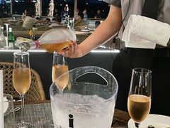 -MONICH牛排融合餐厅(和义大道购物中心店)