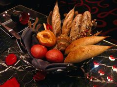 餐前面包-L'ATELIER de Joel Robuchon(外滩18号店)