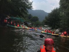 -尧山大峡谷漂流