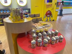 -m豆巧克力世界(上海世茂广场店)