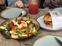 虾仁牛油果沙拉-RAC BAR(安福路店)