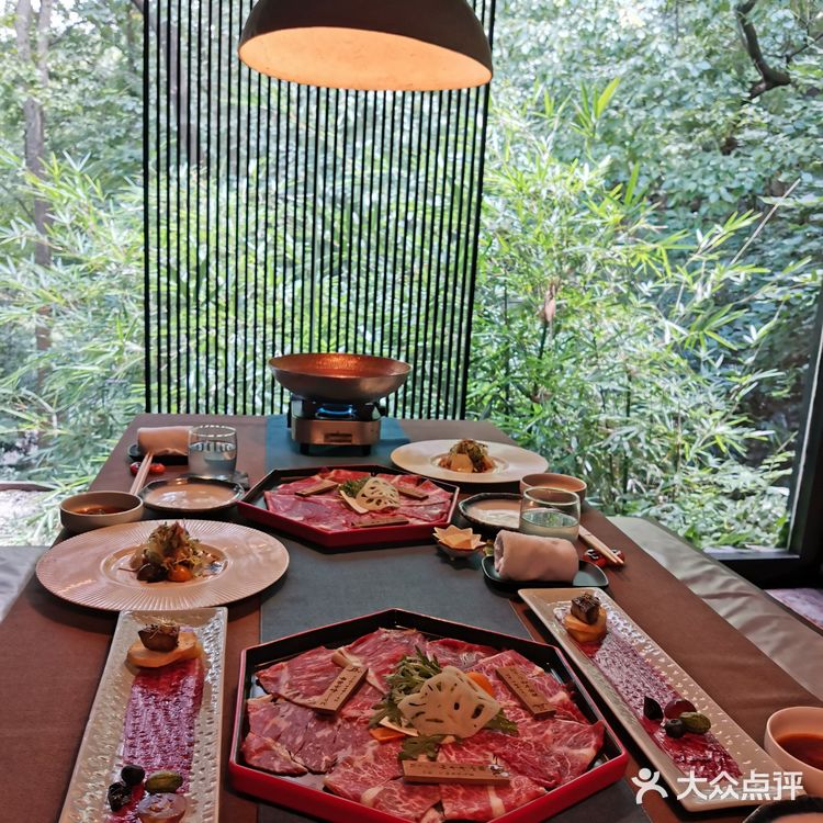 杭州探店|绝美龙井茶山生活仪式感餐厅