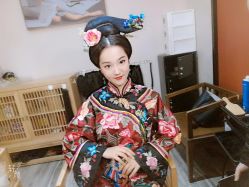 -盘子女人坊生日照·摄影馆(华强店)