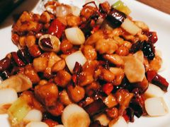 宫保鸡丁-有红鸡毛店·川菜(建设路店)