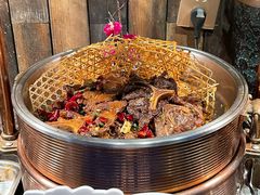 -领鲜活海鲜榴莲自助火锅(东门店)