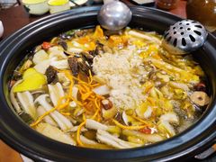 -菌之家·专业纯野生菌火锅·特色炒菌