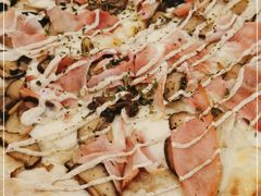 -城市大道红炉披萨烘焙坊