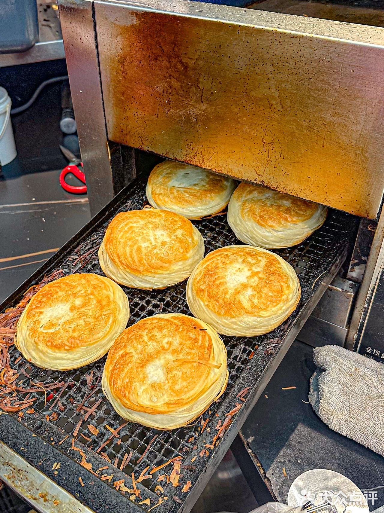 深圳这肉夹馍!!尊的好吃到无语了!!