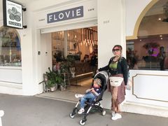 -FLOVIE FLORIST CAFE
