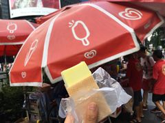 榴莲味-詹爷爷乌节路街头冰淇淋
