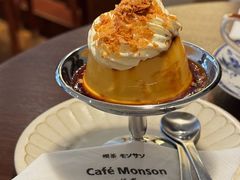 -Café Monson