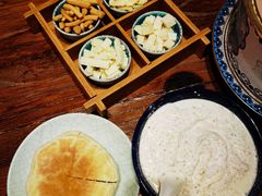 -蒙亨·手把肉·蒙古包文化主题餐厅(天恒广场店)