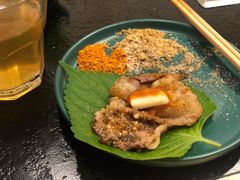 -臻牛烤肉