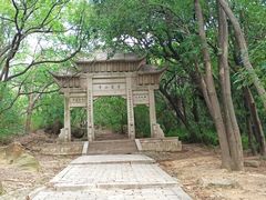 -灵岩山风景区
