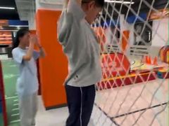 -悦动体能篮球羽毛球网球(三里河店)