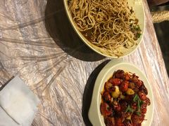 -巴厘龙虾·榜首油焖大虾(音乐学院·沿江酒馆店)